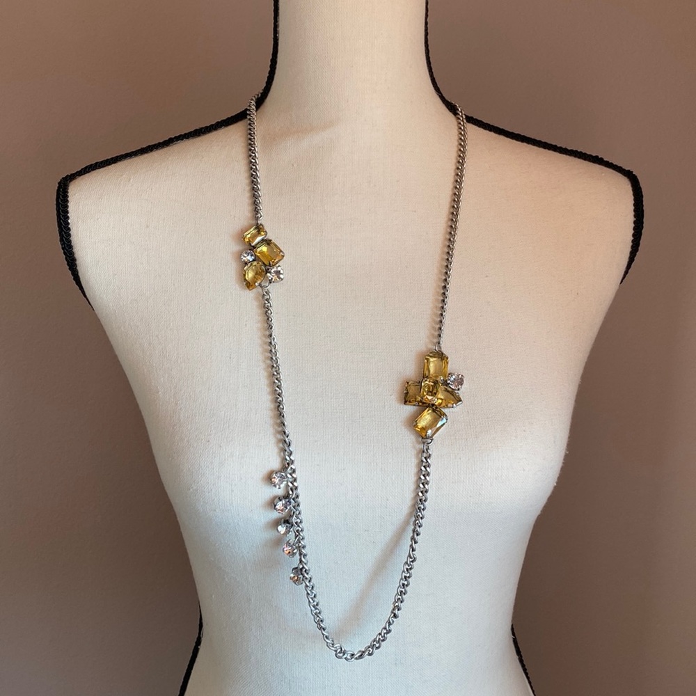 🎁 3 for $15. LOFT Brushed Silver Toned Yellow & Clear Stone Extra Long Necklace